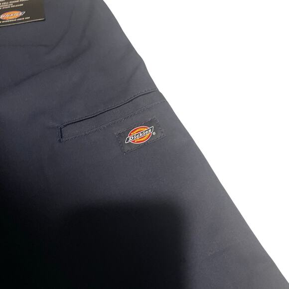 Dickies Mens 42283 13" flat front loose fit multipocket navy blue Uniform Short - Picture 2 of 7